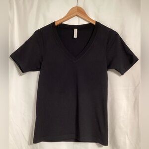 ATHLETA ribbed black top. Medium